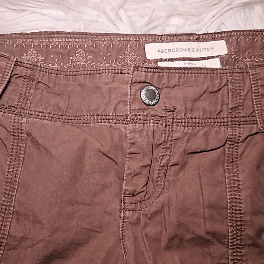 Vintage Y2K Abercrombie & Fitch Cargo Shorts – Brown, XS